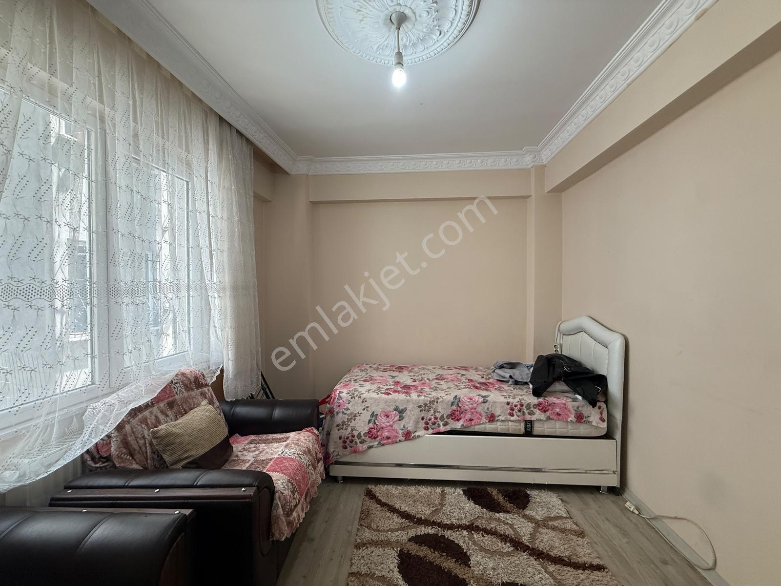 Kıraç'ta Cadde Yakını 2+1 85 M² Yüksek Giriş İskanlı Masrafsız ! - Görsel 17
