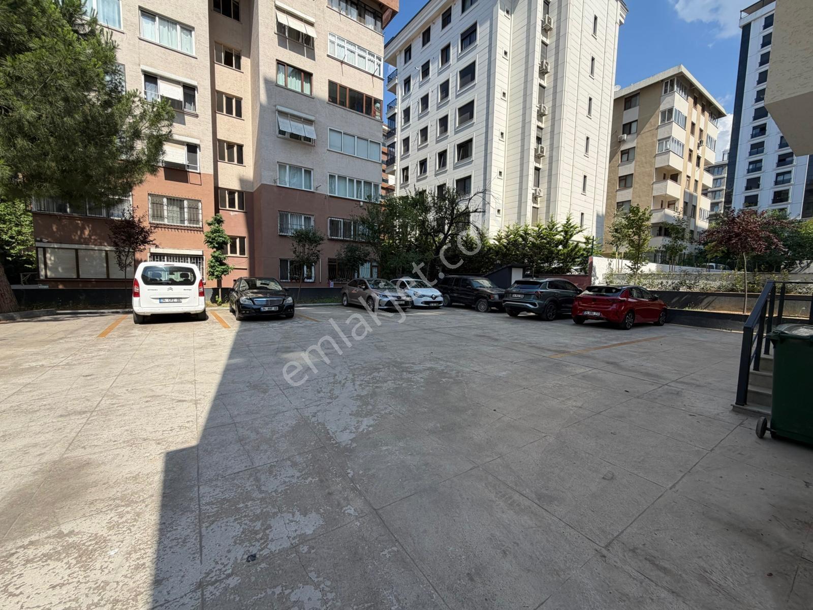 Bostancı'da Deniz Manzaralı Mimari Dekorlu Satılık Dubleks Daire - Görsel 25