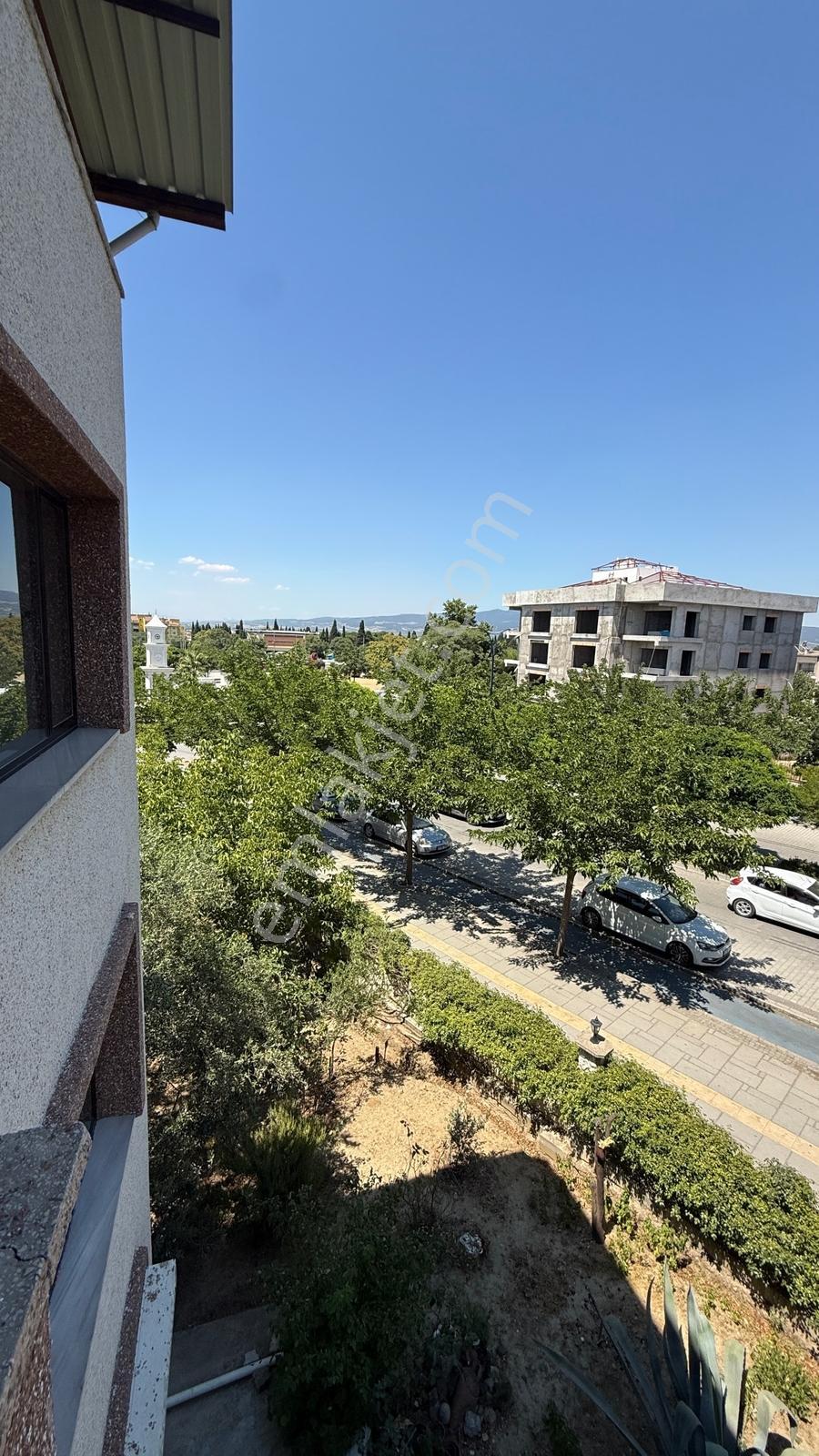 Ergenekon'da Fatih Cad. Üzerinde Harika Konum 3+1 Kiralık Daire - Görsel 13