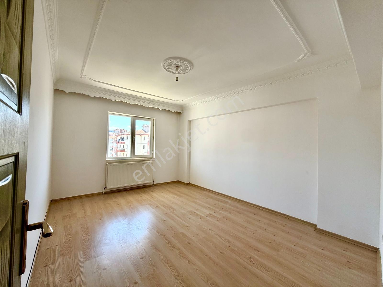 Göktaş'tan█merkezde Kök Tapu Asansörlü 3+1 Yapılı 140m2 Daire - Görsel 35