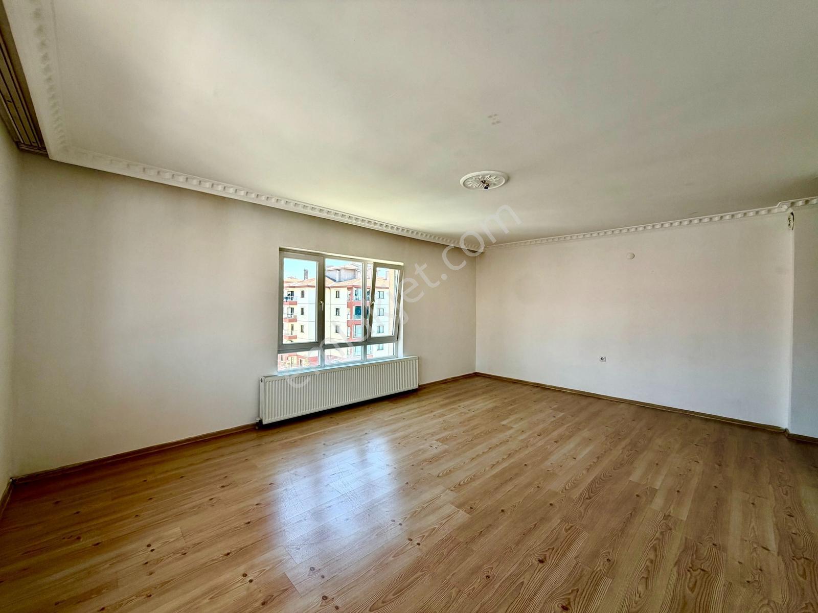 Göktaş'tan█merkezde Kök Tapu Asansörlü 3+1 Yapılı 140m2 Daire - Görsel 8