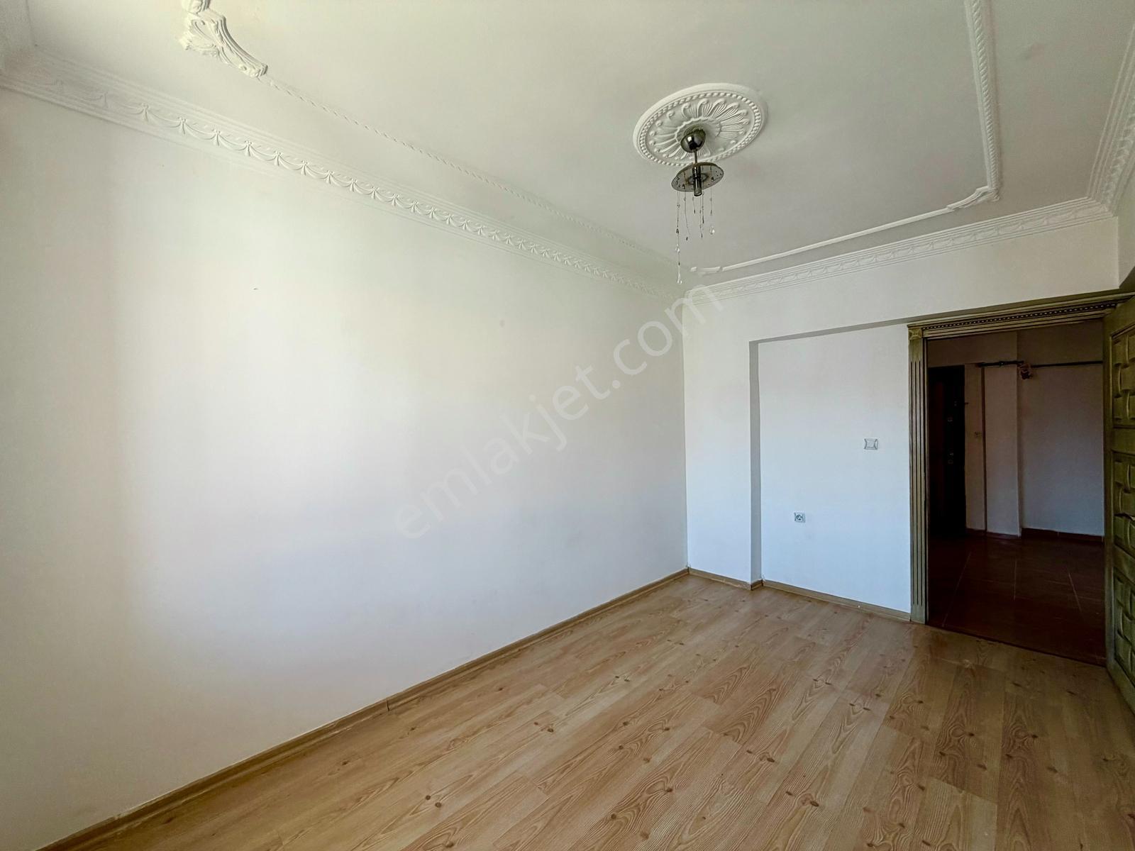 Göktaş'tan█merkezde Kök Tapu Asansörlü 3+1 Yapılı 140m2 Daire - Görsel 30