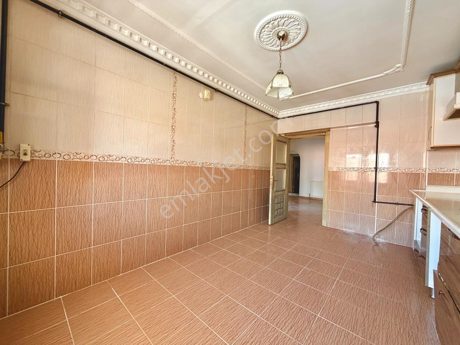 Göktaş'tan█merkezde Kök Tapu Asansörlü 3+1 Yapılı 140m2 Daire - Görsel 13