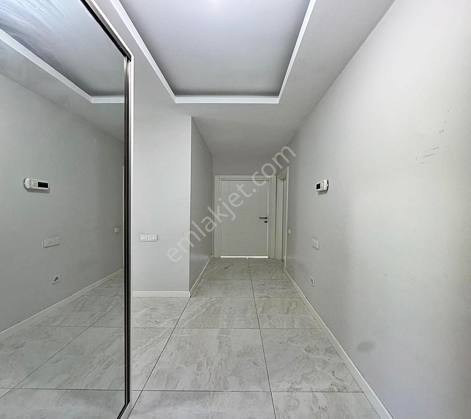 Butik Site İçnde Otoparklı Önü Açık 2+1 Satılık Daire - Görsel 13