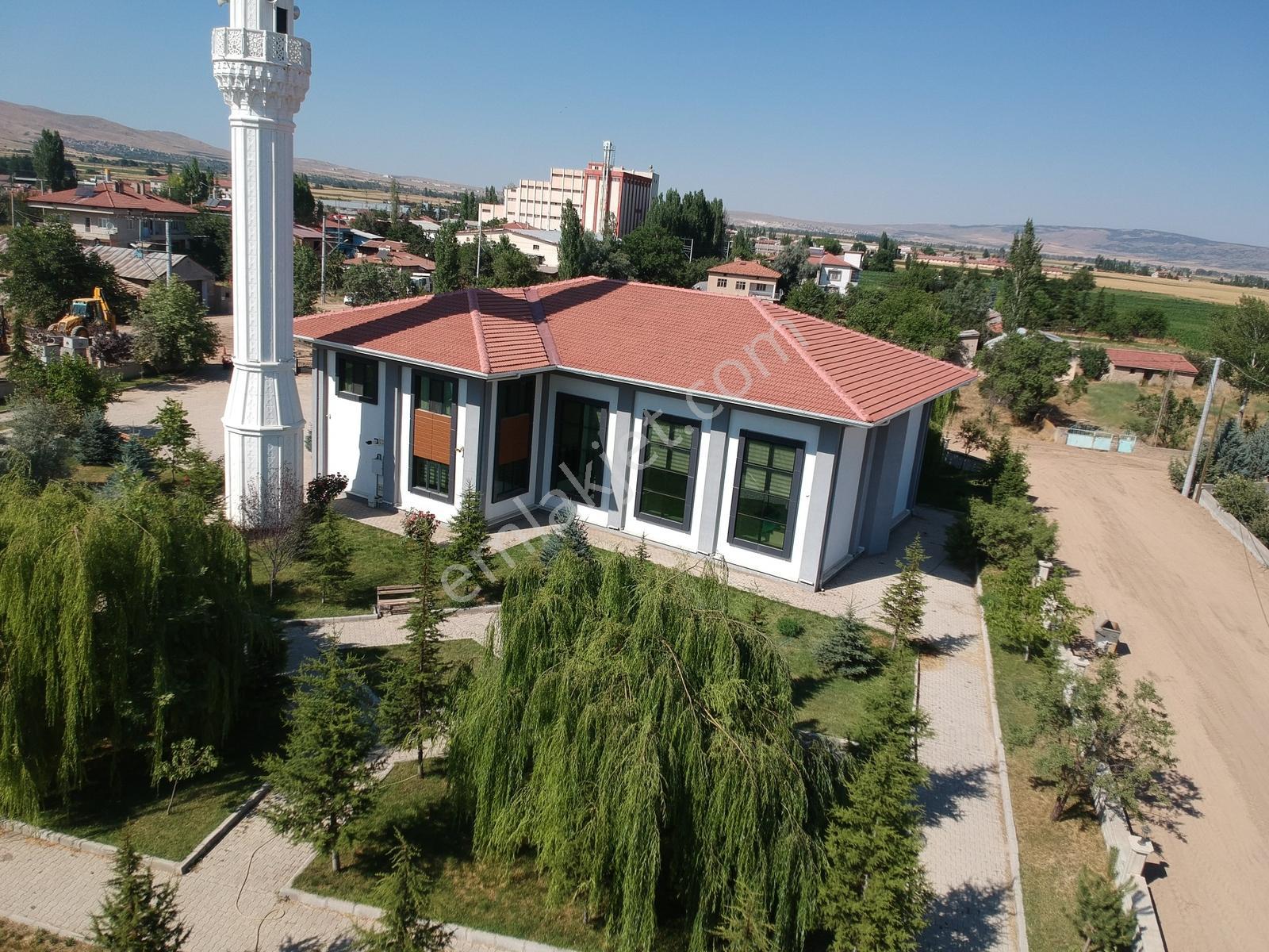 İlbey // Şuhut "m.akif Ersoy" Mah.de Satılık 327 M² Köşe Arsa - Görsel 24