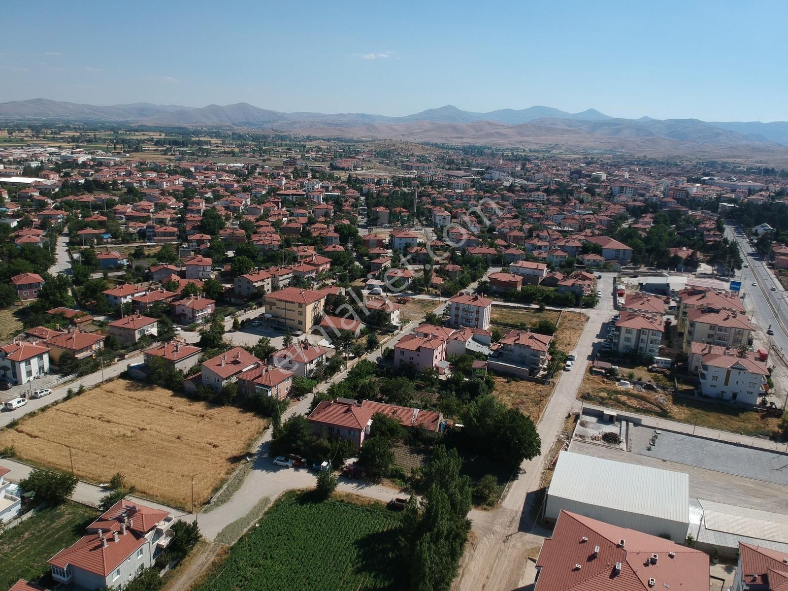 İlbey // Şuhut "m.akif Ersoy" Mah.de Satılık 327 M² Köşe Arsa - Görsel 27
