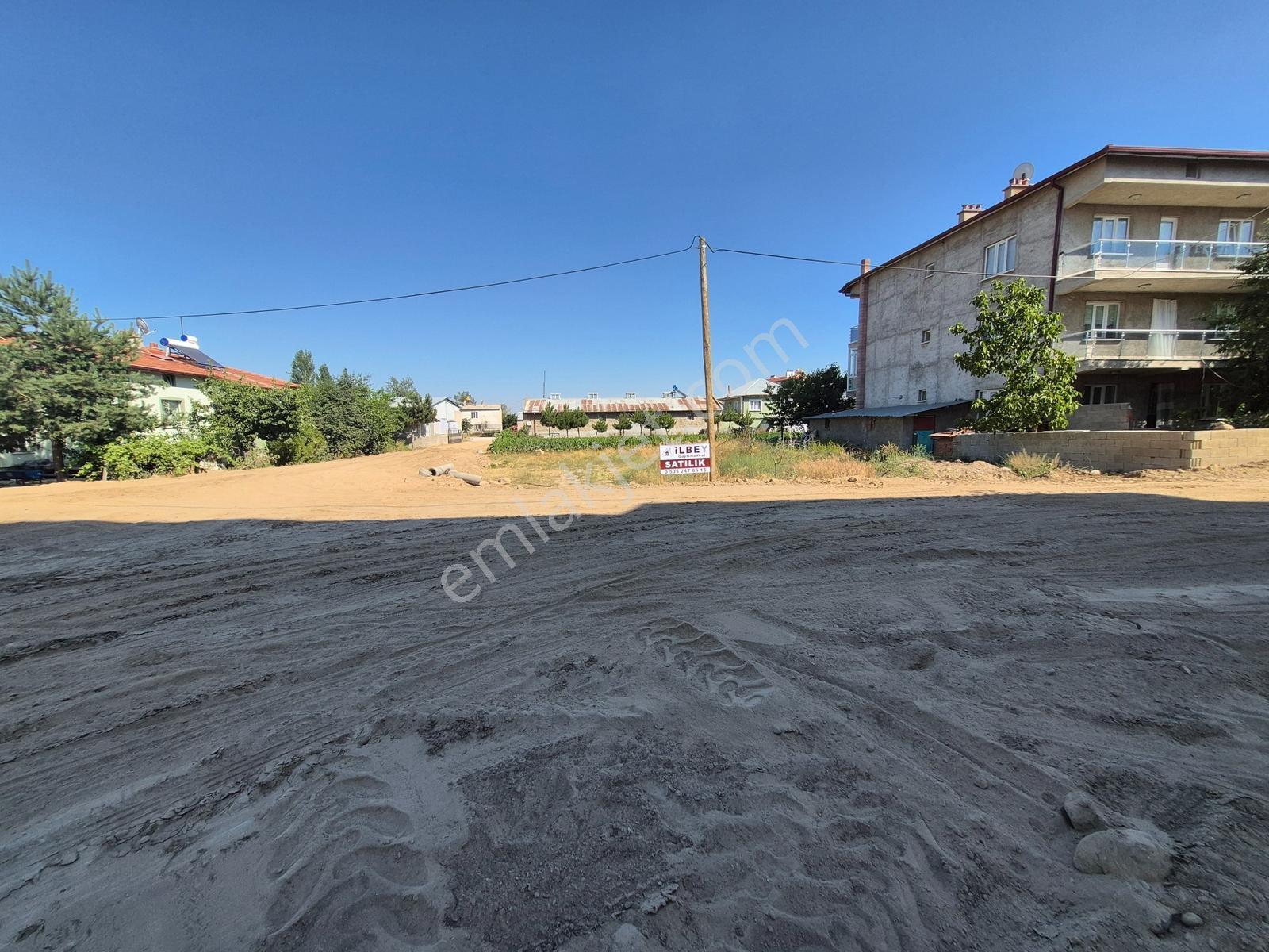 İlbey // Şuhut "m.akif Ersoy" Mah.de Satılık 327 M² Köşe Arsa - Görsel 21