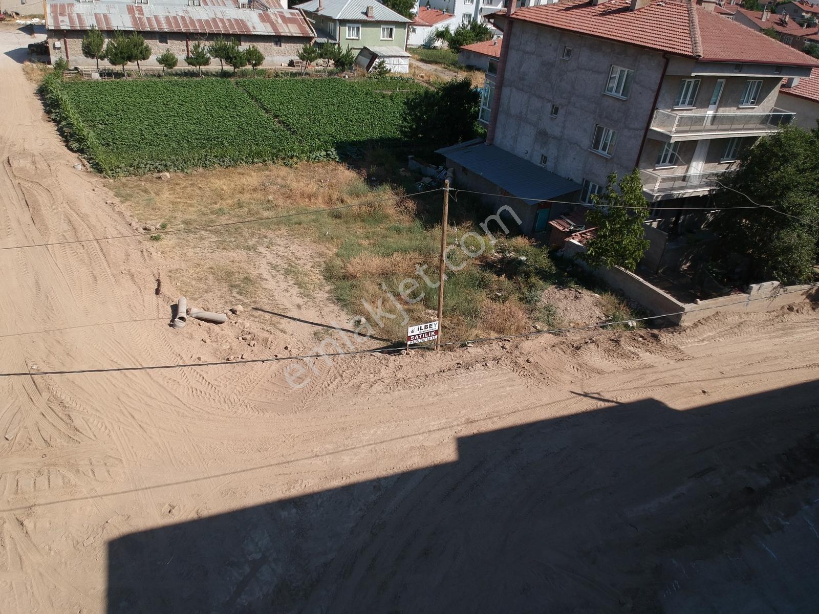 İlbey // Şuhut "m.akif Ersoy" Mah.de Satılık 327 M² Köşe Arsa - Görsel 17
