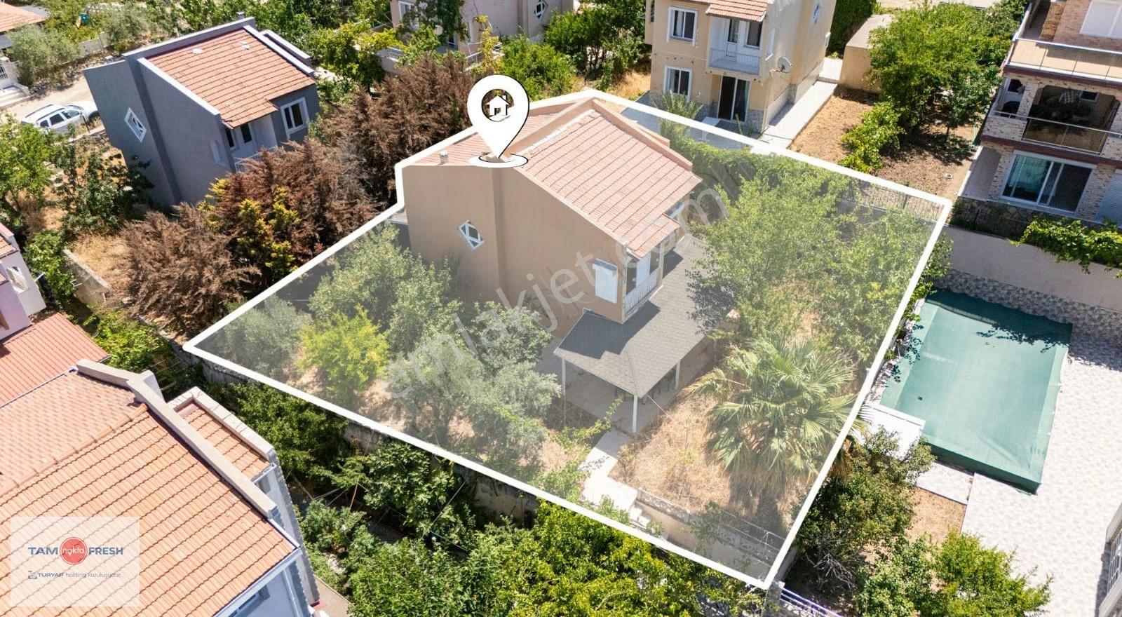 Seferihisar Zümrütevler'de Tam Müstakil Villa - Görsel 2