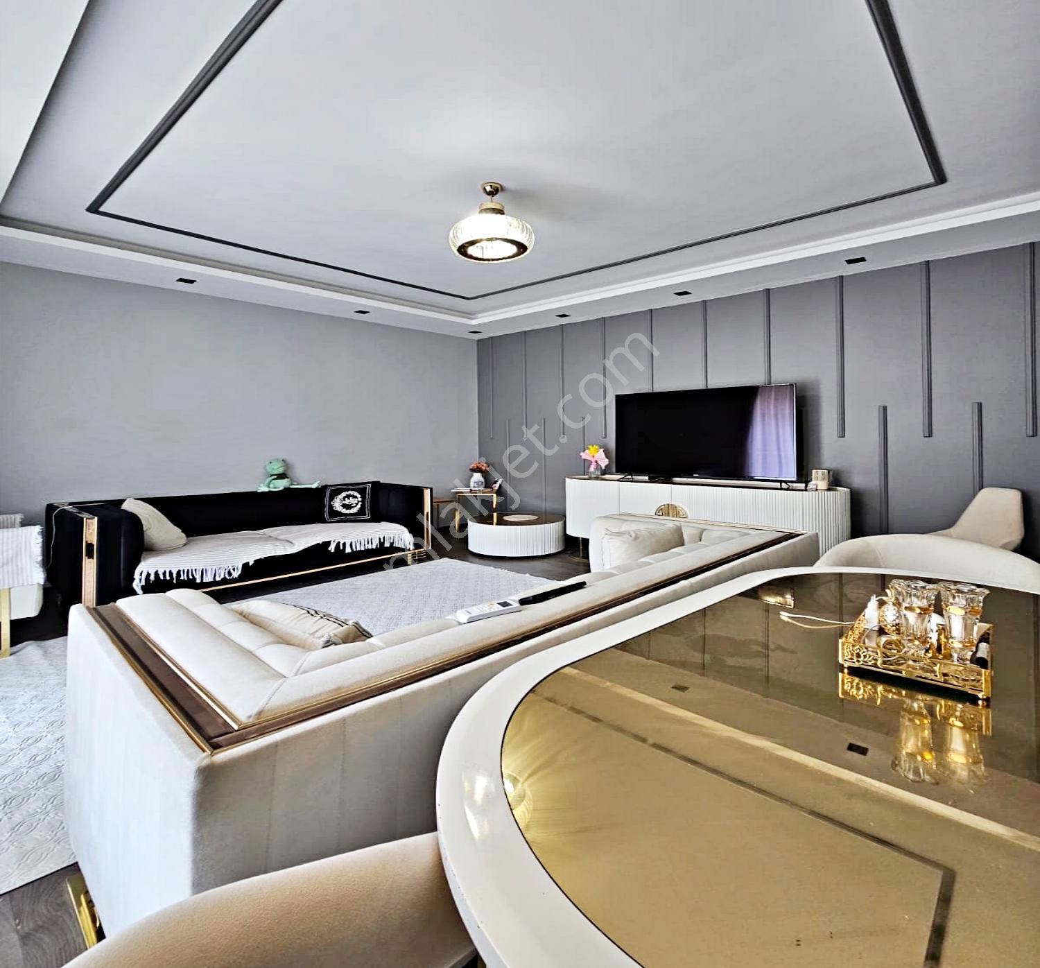 Sahil Mahallesi Deniz Manzaralı 5+2 280m² Satılık Dubleks - Görsel 13