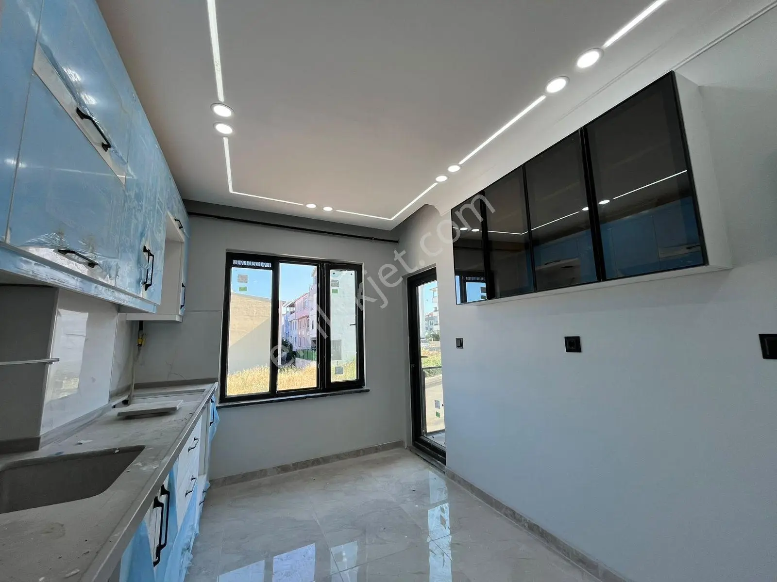 Kayalardan Güneştepede Lüks Arakat Daire - Görsel 3