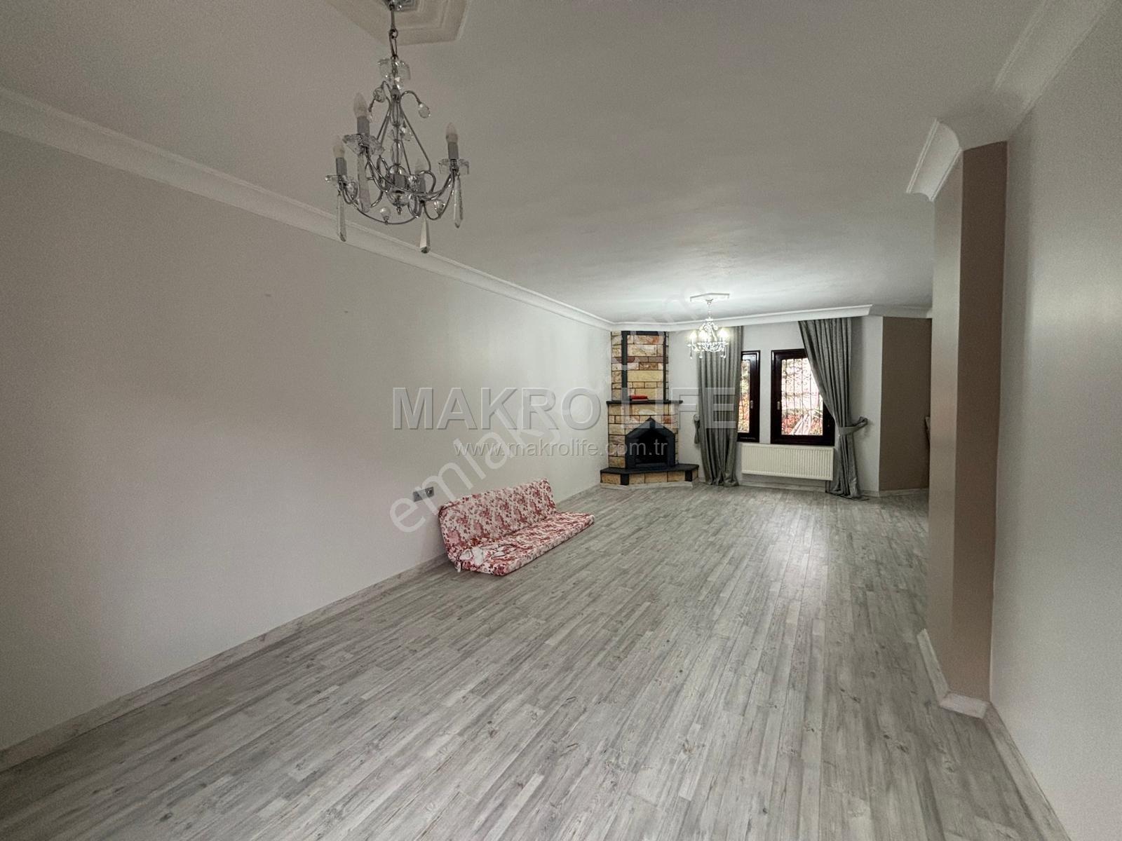 Hamravatlarda Oturmaya Hazır 5+1 Kiralık Villa - Görsel 11