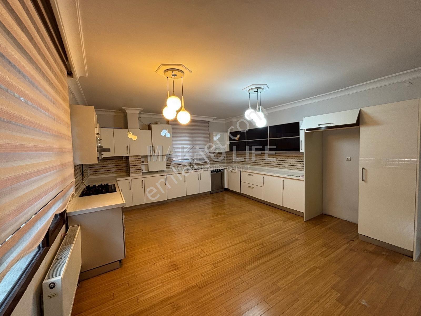 Hamravatlarda Oturmaya Hazır 5+1 Kiralık Villa - Görsel 2