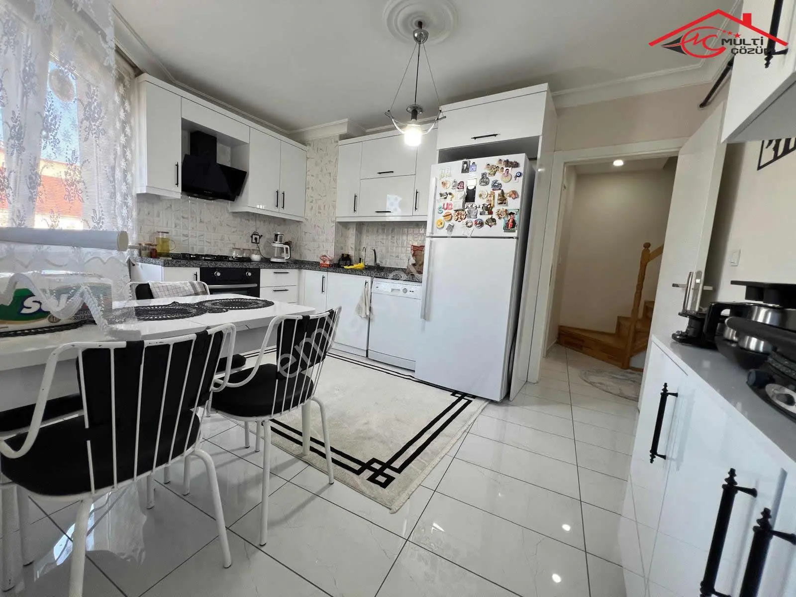 Yenibosna Zafer Mahallesinde Satılık 3+2 Dubleks Daire 5 Yaşında Tek Daire Üzerine - Görsel 11