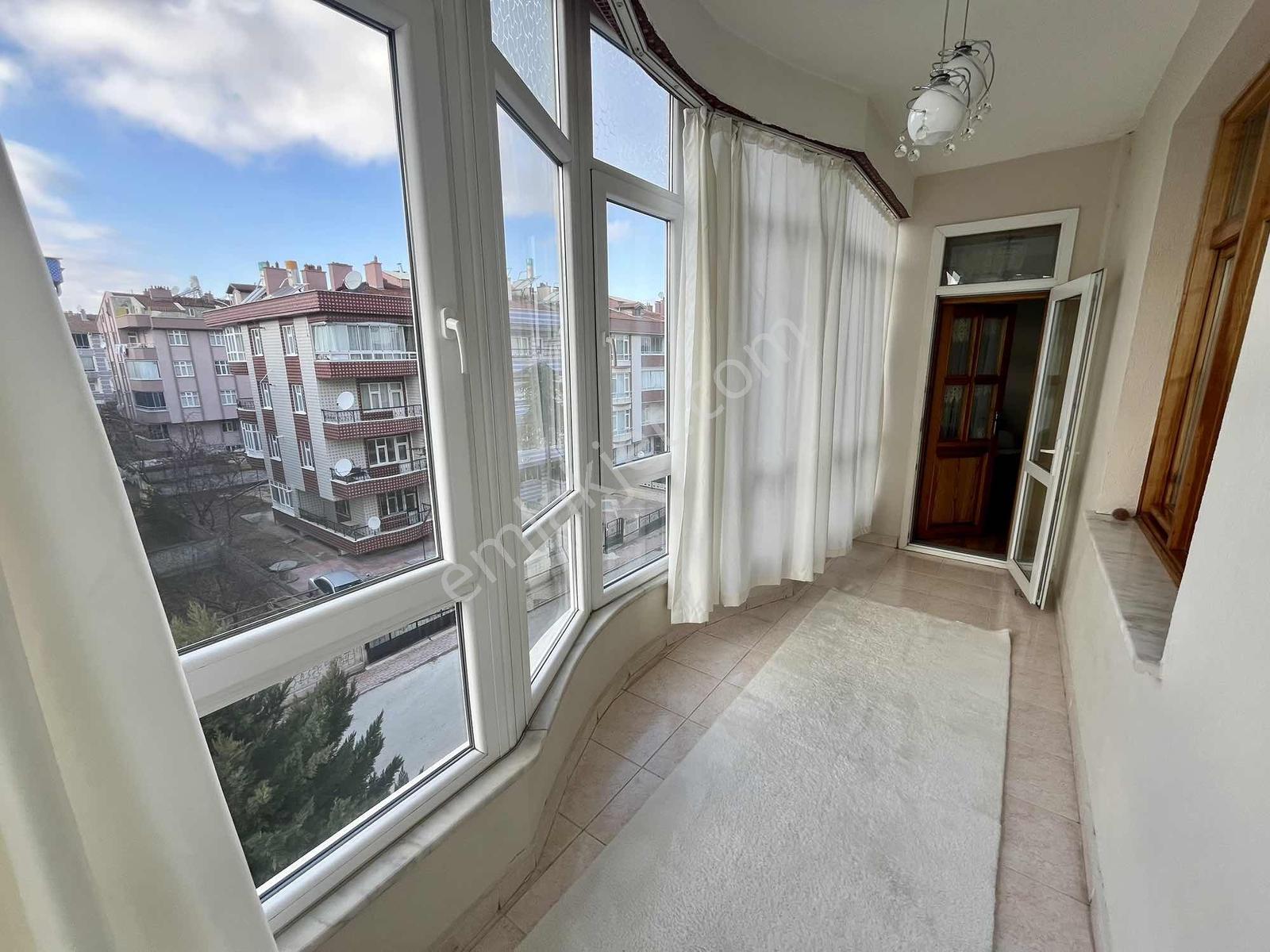 Yks'den H.çelebide 5+1 / 230m² Dublex Gb Cephe Ful Bakımlı Daire - Görsel 21