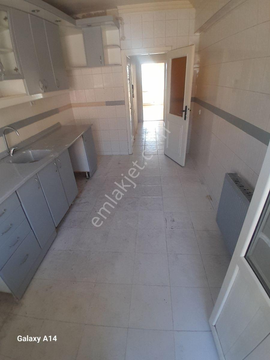 Eyüp Akşemsettin Mah Evyap Cad 2+1 Kiralık Daıre - Görsel 33