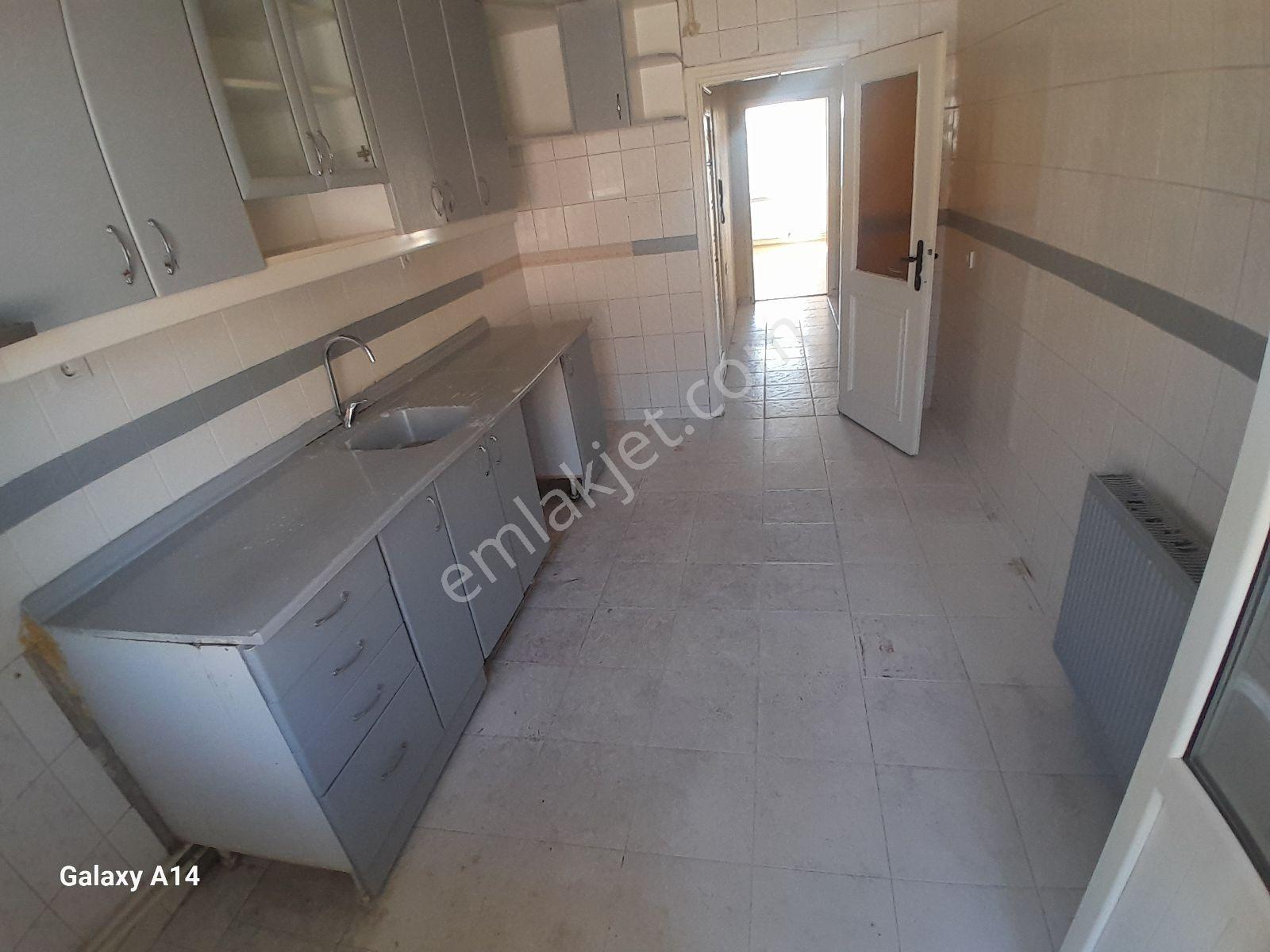 Eyüp Akşemsettin Mah Evyap Cad 2+1 Kiralık Daıre - Görsel 7