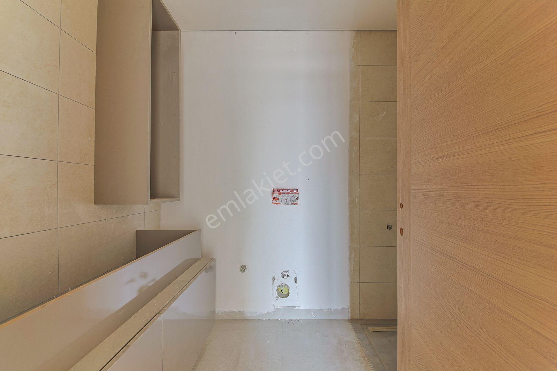 Kordonboyu Emperıa Dragos'ta Satılık 3+1 & 2balkon & E.banyo & Havuz - Görsel 22