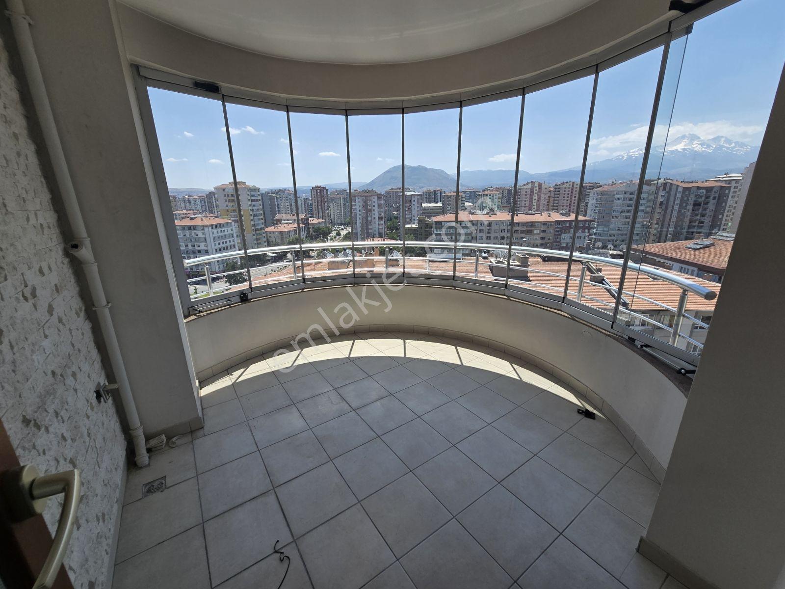 Sarar Park Rezidans'da Kiralık 4+1 Daire - Görsel 5