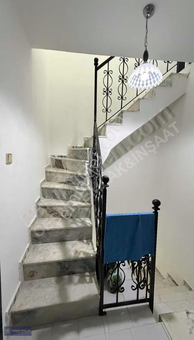 İzmir Dikili Salihleraltı Yeşil Pelit Sitesinde Satılık Villa - Görsel 24