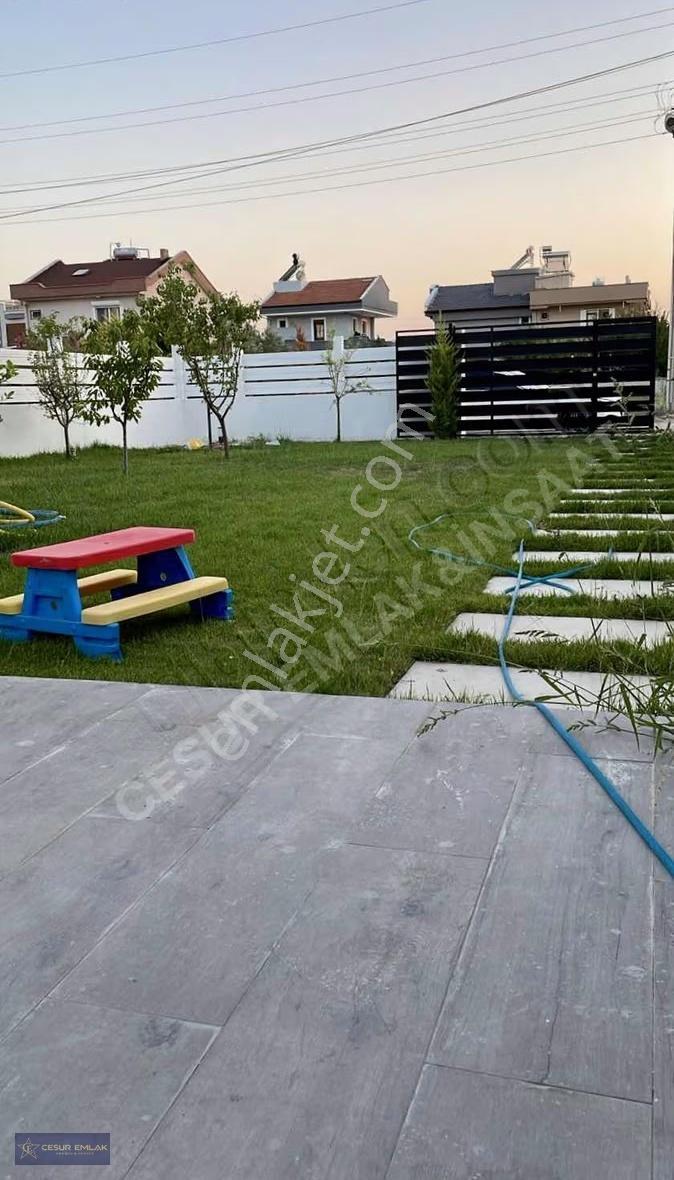 Gülkent Sitesinde Denize 500m Havuzlu Villa - Görsel 9
