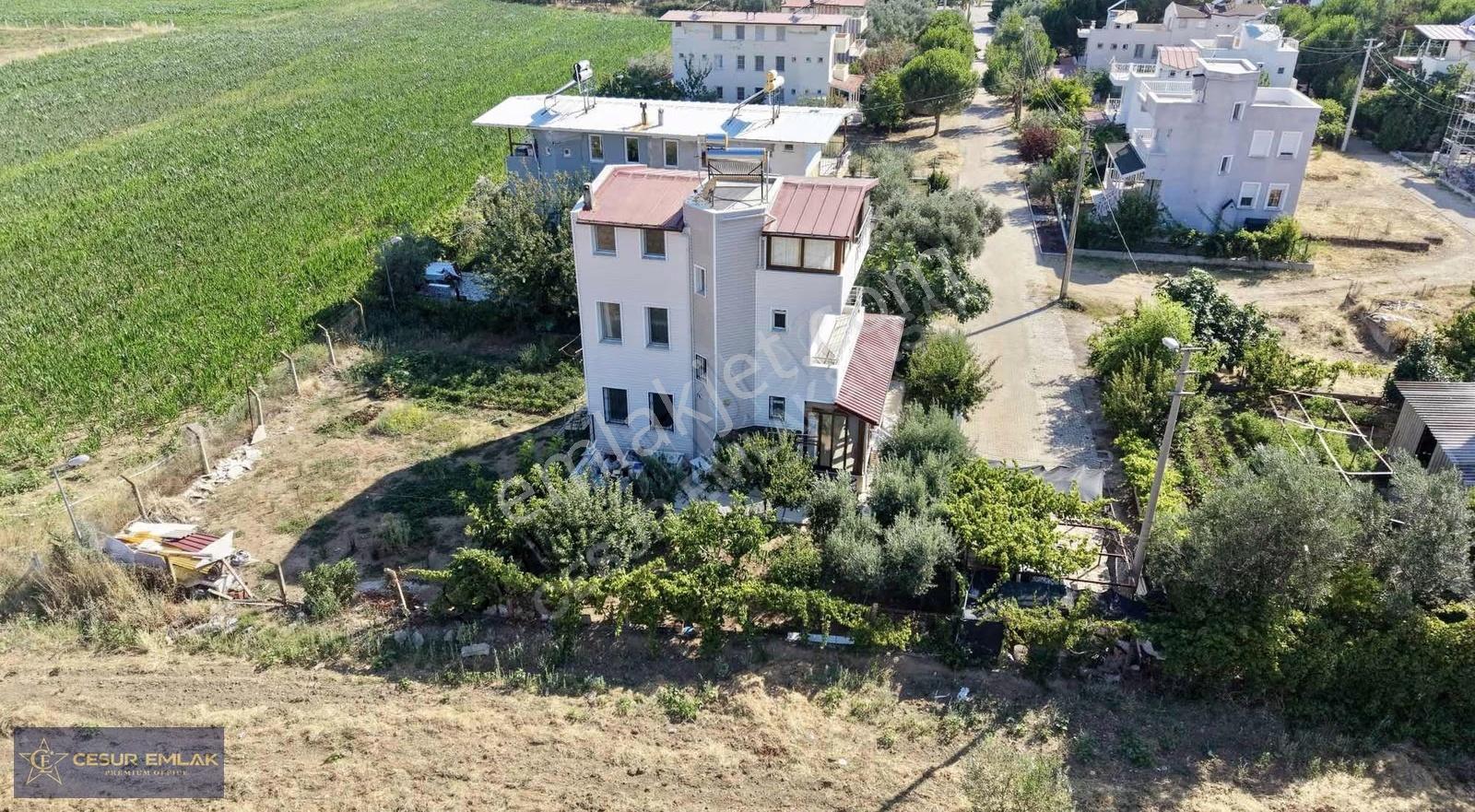 İzmir Dikili Töyko Sitesinde Satılık 5+1 Villa - Görsel 2