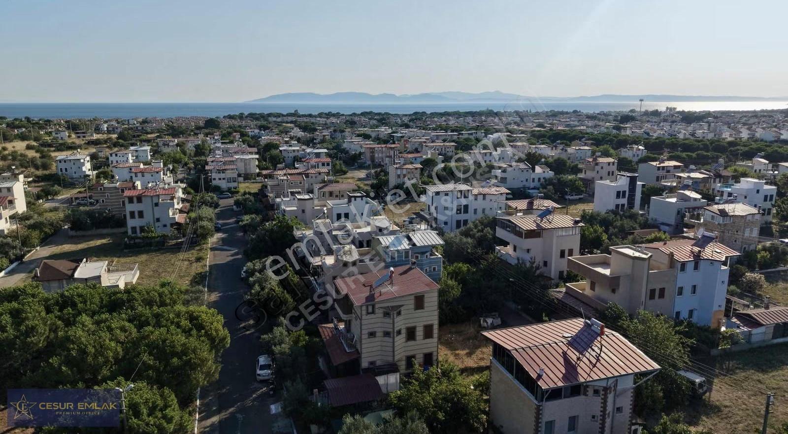 İzmir Dikili Töyko Sitesinde Satılık 4+1 Köşe Villa