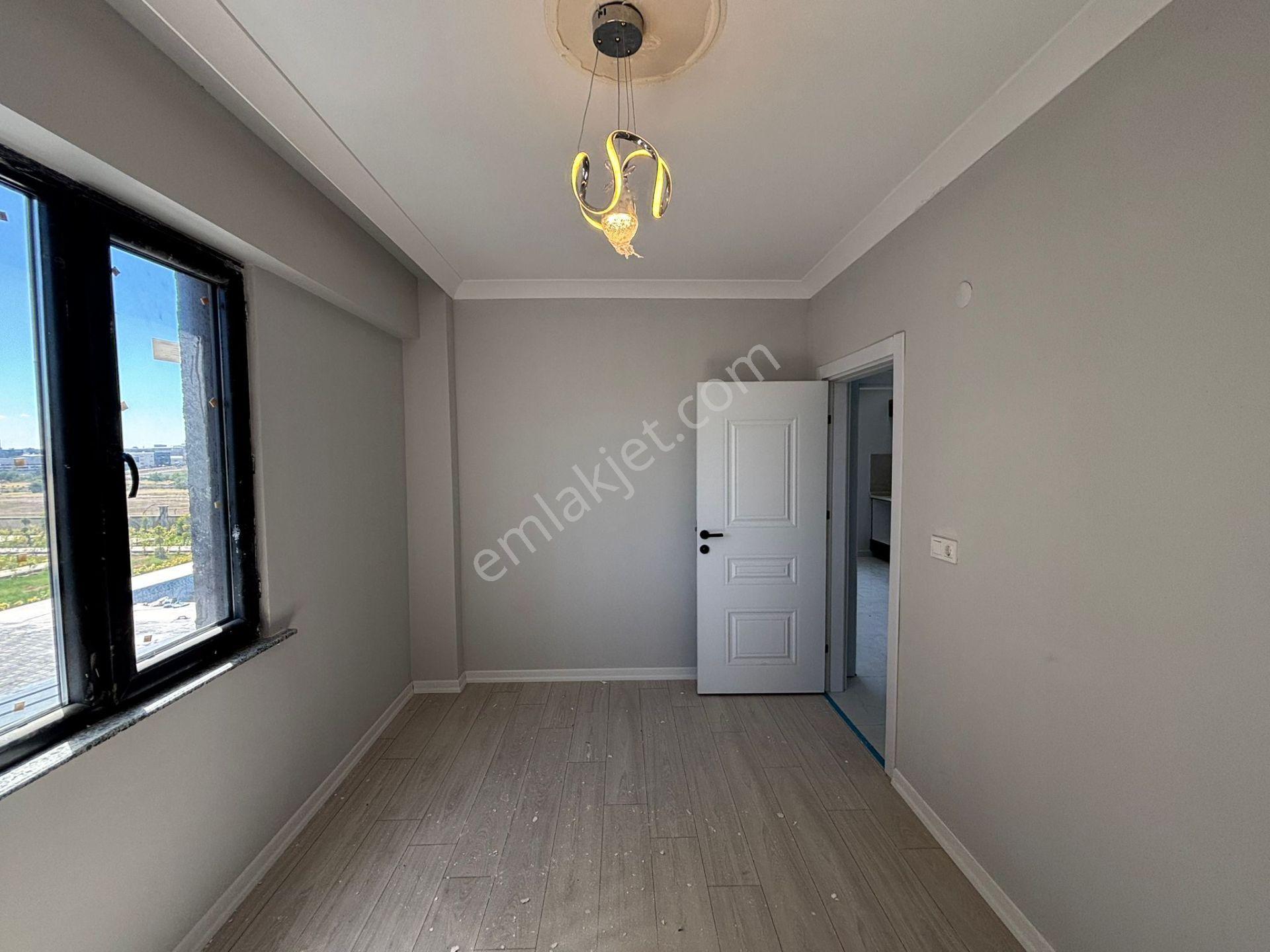 **eryıldız İnşaat'tan**migros Avm Civarı Site İçinde Ultra Lüks 1+1 Daireler - Görsel 28