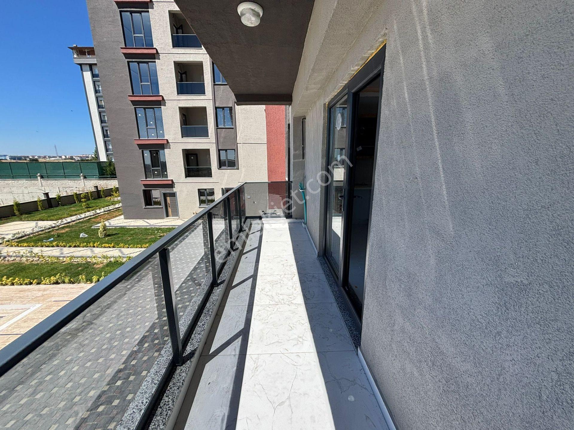 **eryıldız İnşaat'tan**migros Avm Civarı Site İçinde Ultra Lüks 1+1 Daireler - Görsel 21