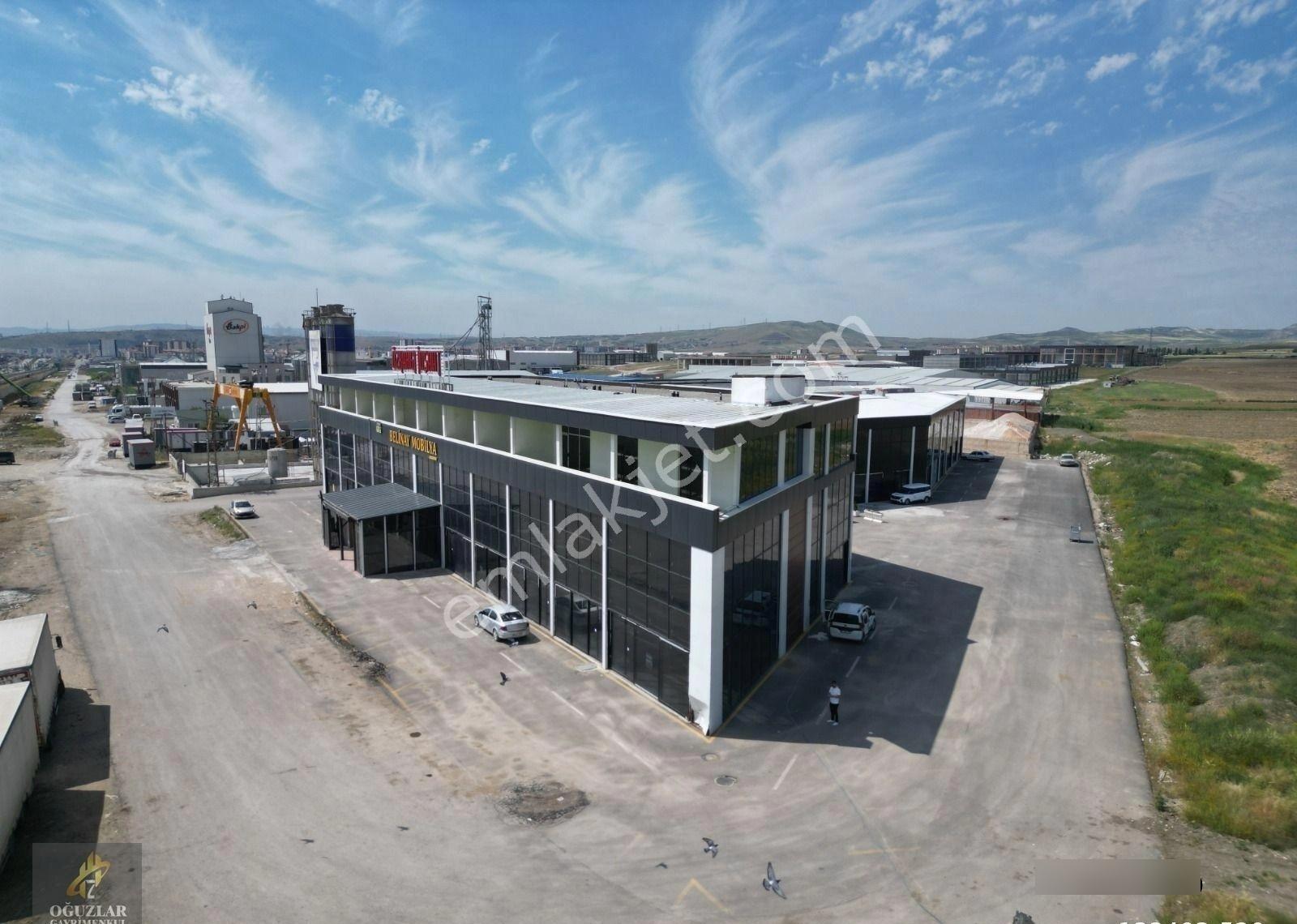 Yenikent Yeni San. Sitesinde Satılık 120 M2 Dükkan - Görsel 11