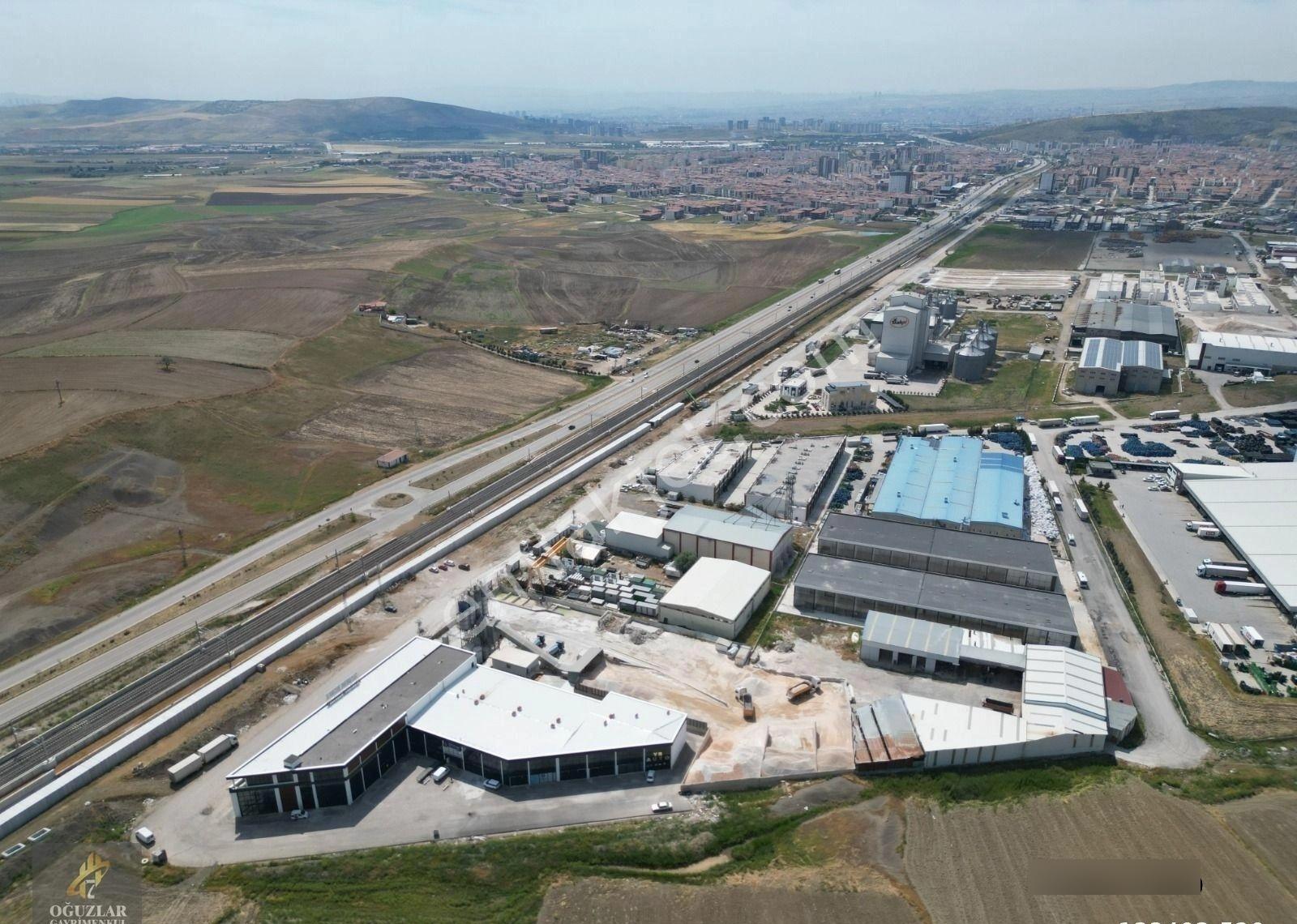 Yenikent Yeni San. Sitesinde Satılık 120 M2 Dükkan - Görsel 24