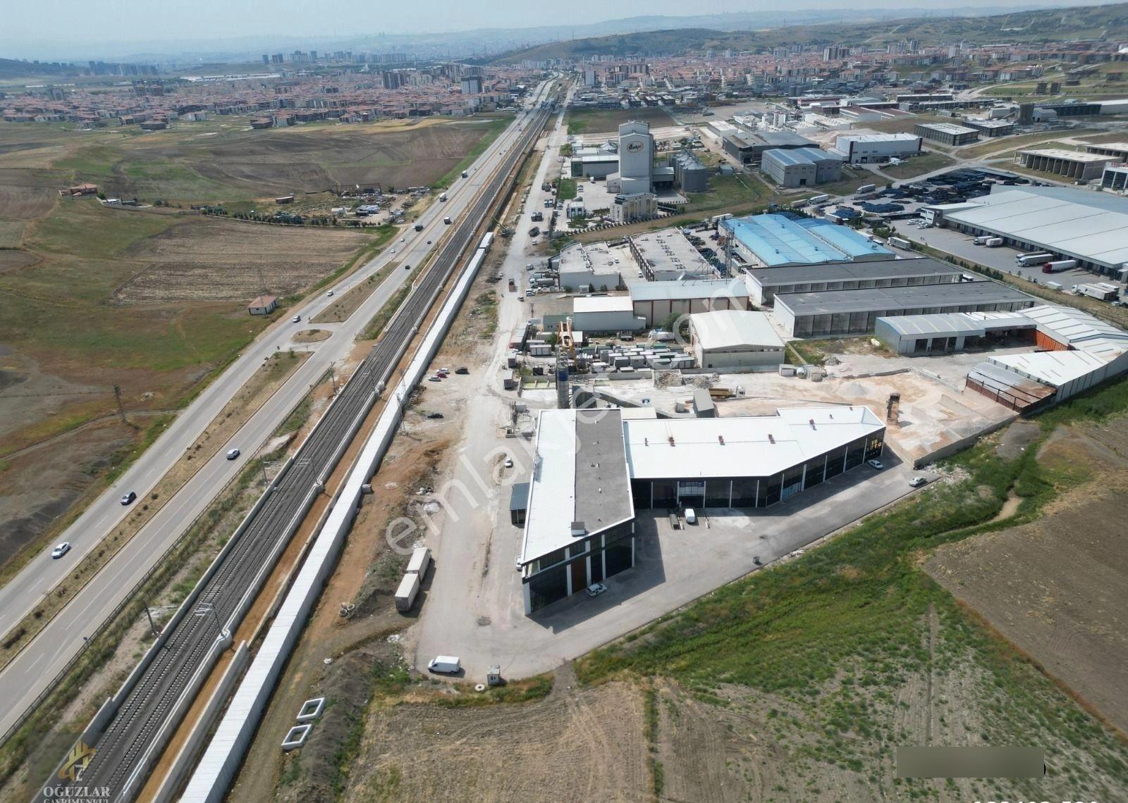 Yenikent Yeni San. Sitesinde Satılık 120 M2 Dükkan - Görsel 19