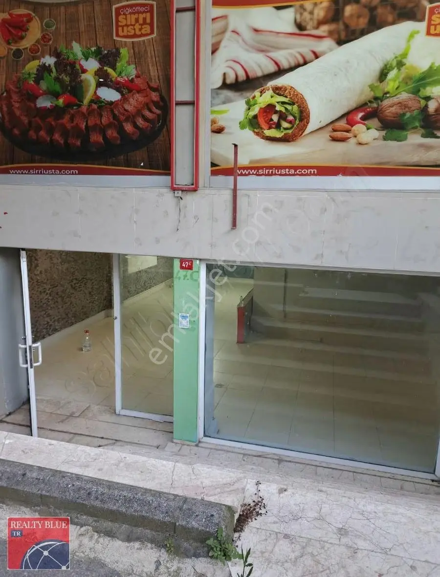 Sultanbeyli Kuran Kursu Cad. Kiralık Dükkan
