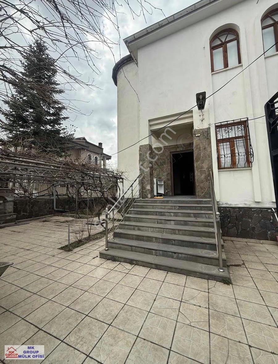 Gülistanevler'de Harika Konumda Devasa Bahçeli Satılık Müstakil - Görsel 11