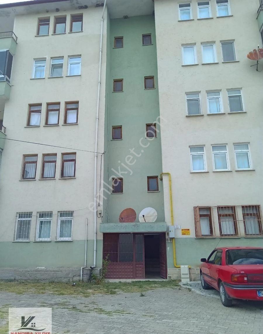 Kelepir Fırsat Hanönü Merkezinde 2+1 90 M2 4.kat Balkonlu Daire