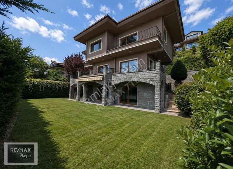 Remax7tepe'den Düz Girişli Cepheli İzole Bahçeli Satılık Villa