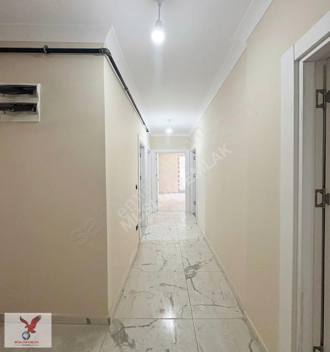 Müslüm Emlaktan Cihangirde 2+1 Ön Cephe Sıfır Ara Kat Daire - Görsel 13