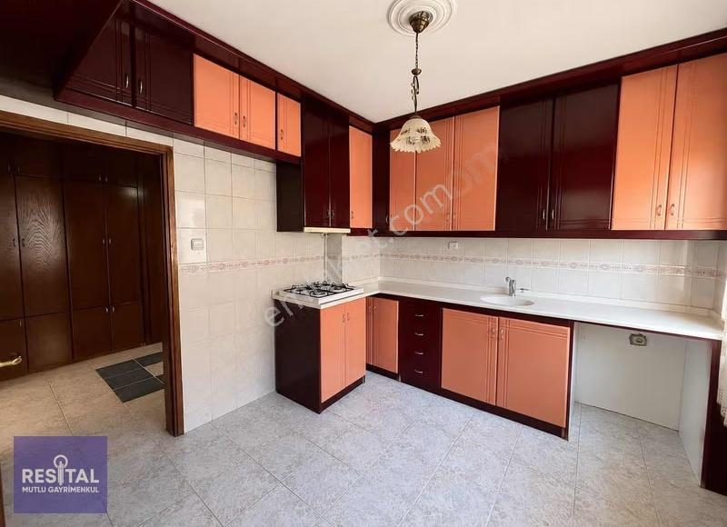 Rs Mutlu'dan Fsm Bulvar Üzerinde 3+1 Kiralık Daire - Görsel 2