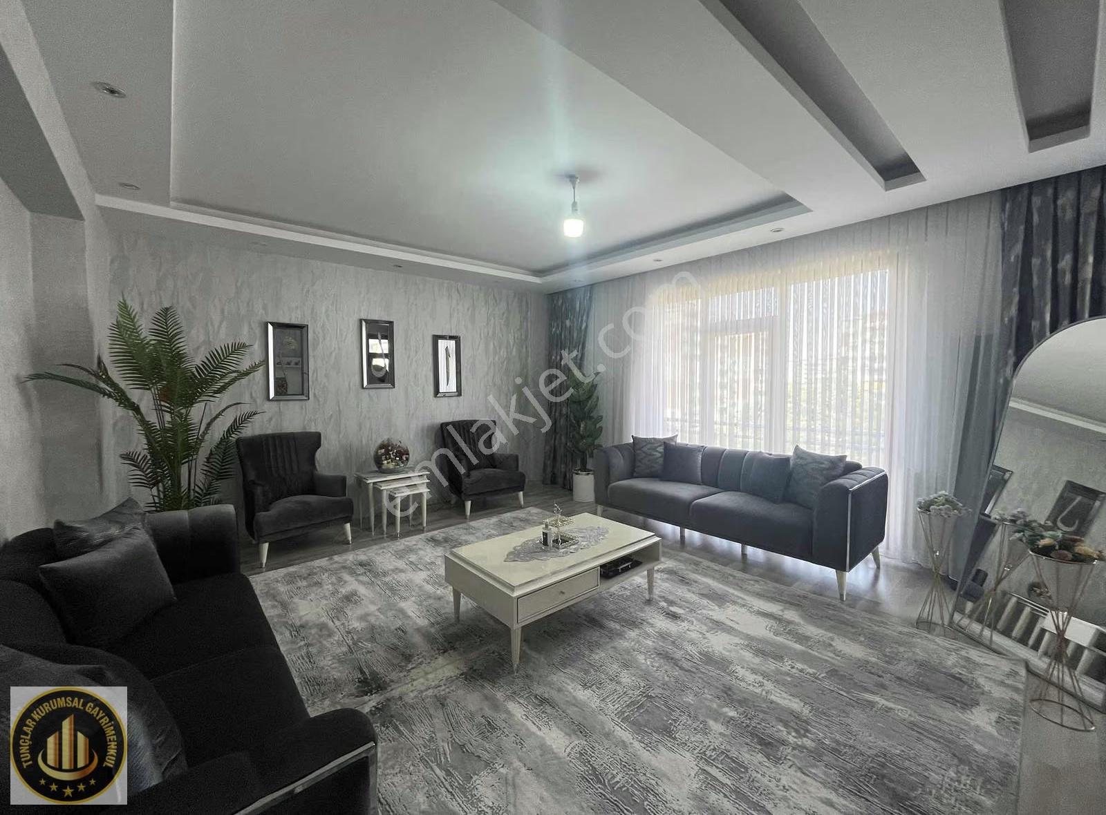 Bağcılar'ın En Prestijli Konumunda, 3+1 Kısa Süreli Fiyat - Görsel 11