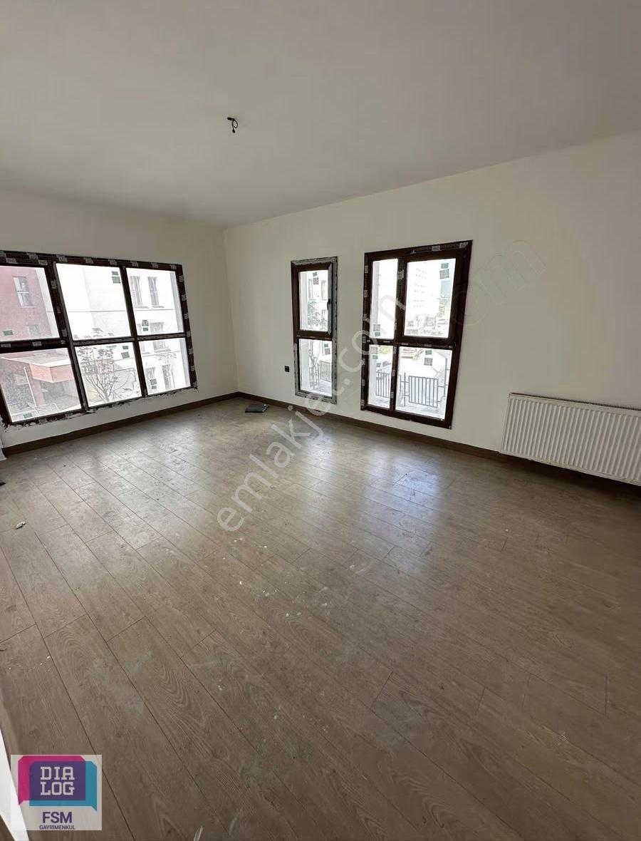 Lalaşahin'de Şehir Manzaralı 2+1 Ayrı Mutfak Kiralık Daire - Görsel 2