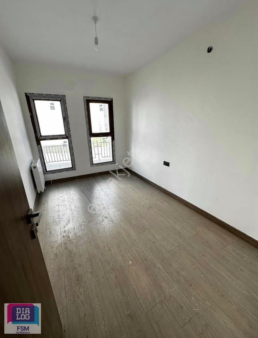 Lalaşahin'de Şehir Manzaralı 2+1 Ayrı Mutfak Kiralık Daire - Görsel 3