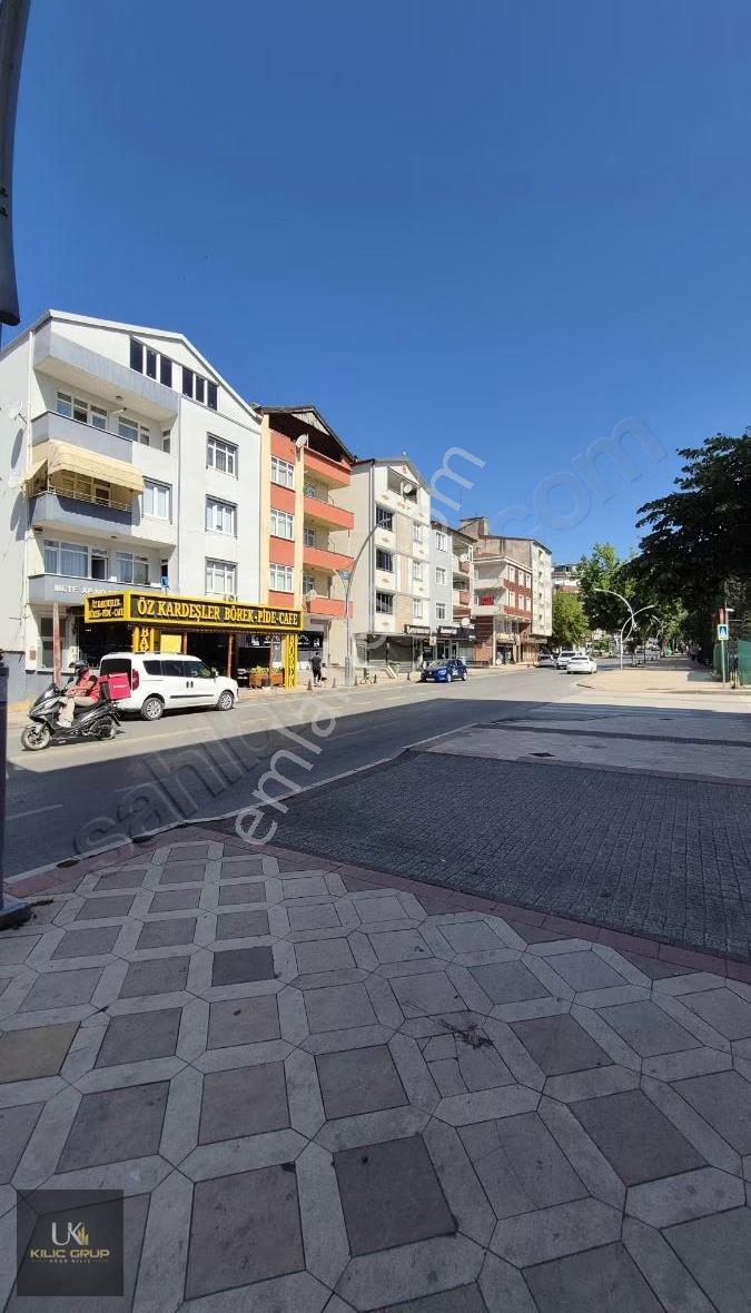 Körfez Tuğrul Caddesinde Net 140 M2 Dubleks Daire Satılıktır - Görsel 2