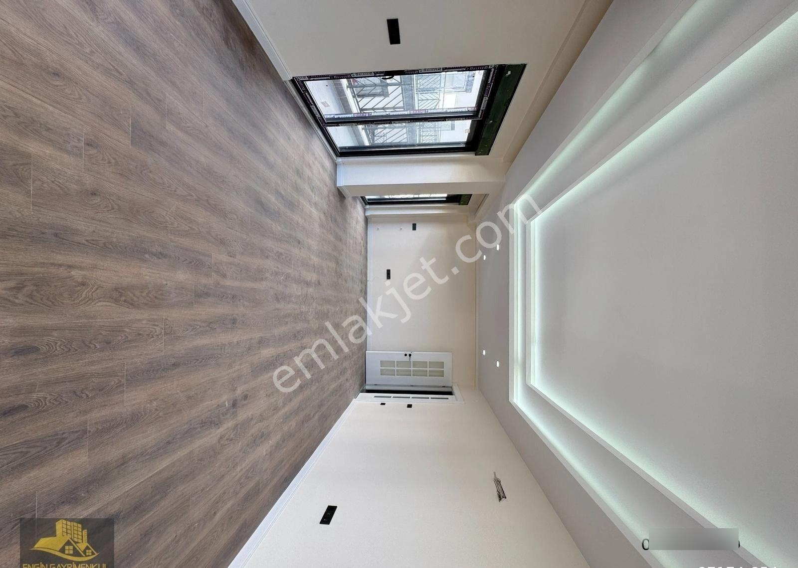 Ilıca'da Satılık Ultra Lüks 4+1 Deniz Manzaralı Dubleks Daire