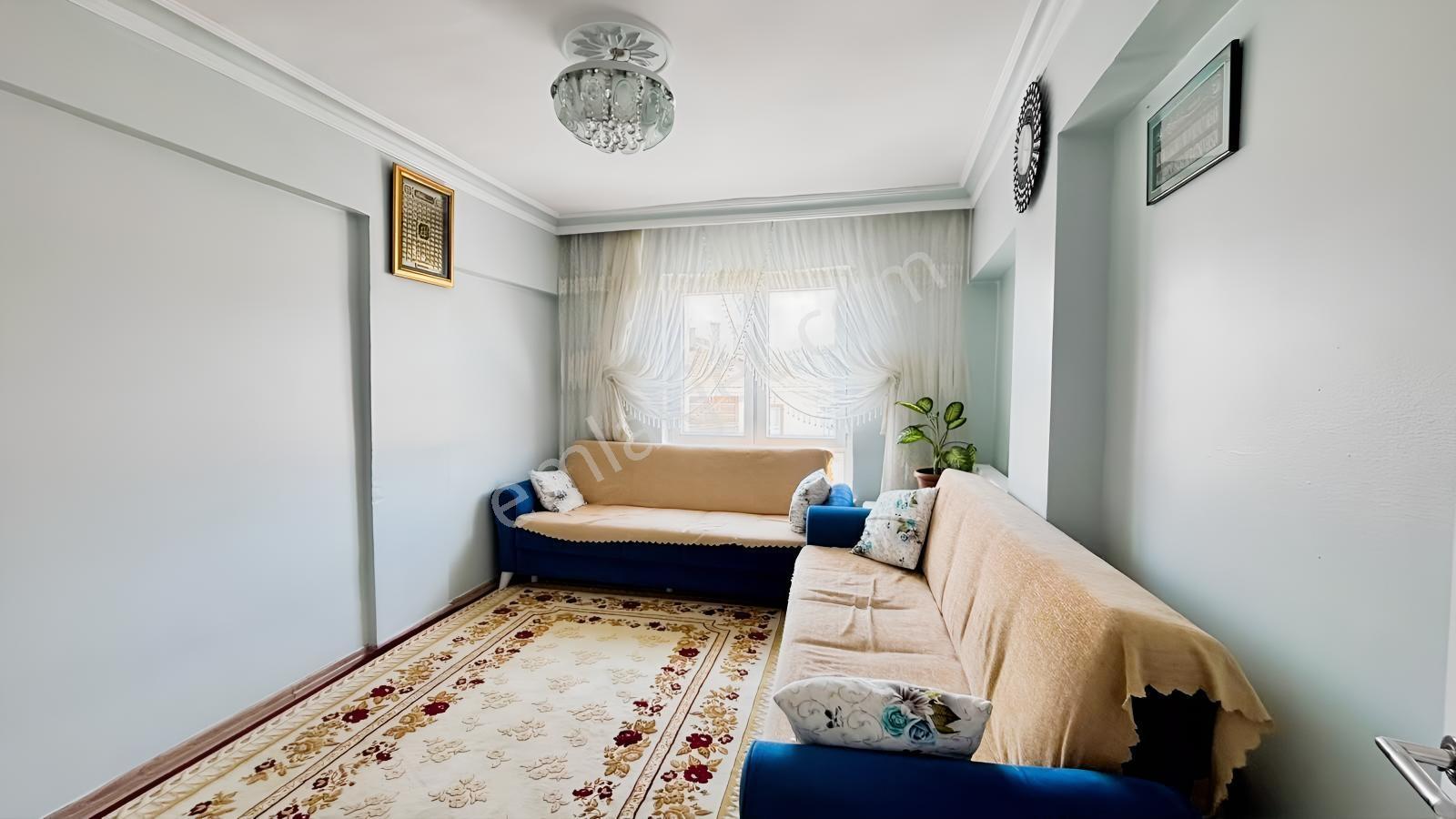 İncirli Refik Saydam Caddesi' Ne Bir Sokak 3+1 Bagımsız Salon - Görsel 24