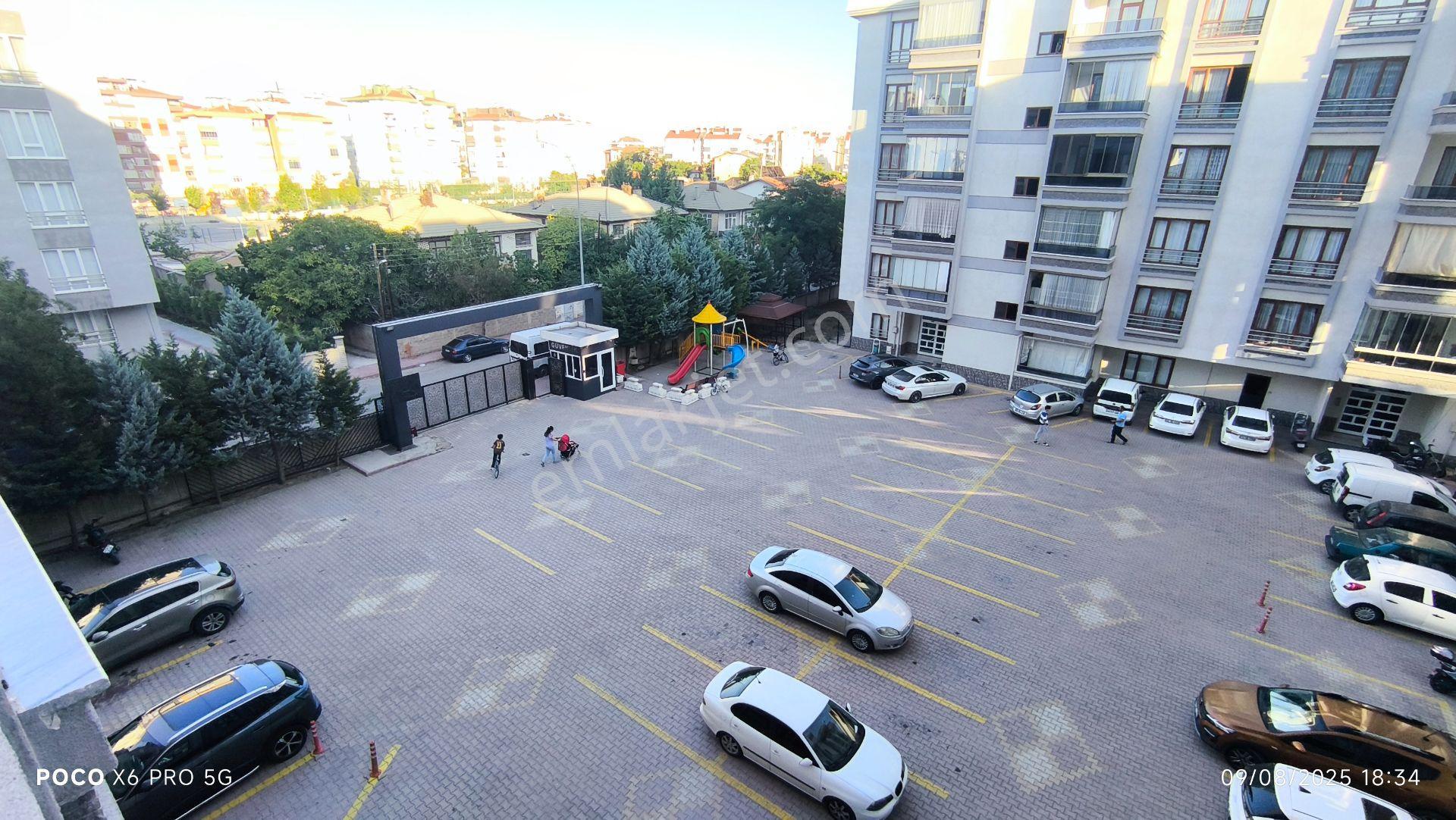 Ali Ulvi Kurucu Cad. Üzerinde, Site İçinde 3+1 Daire - Görsel 3