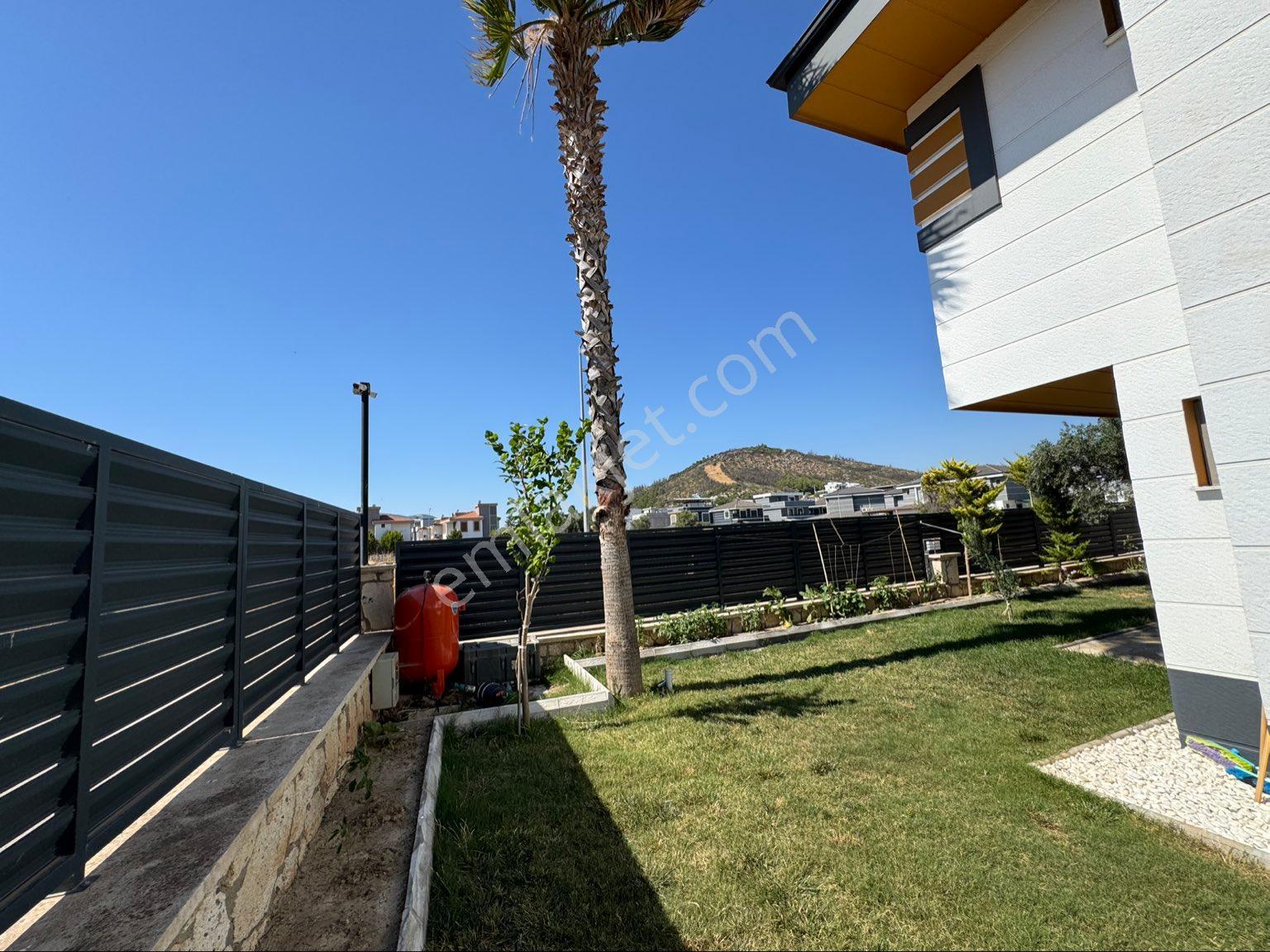 Seferihisar Doğanbey De Satılık 3+1 Ultra Lüks Havuzlu Villa - Görsel 9