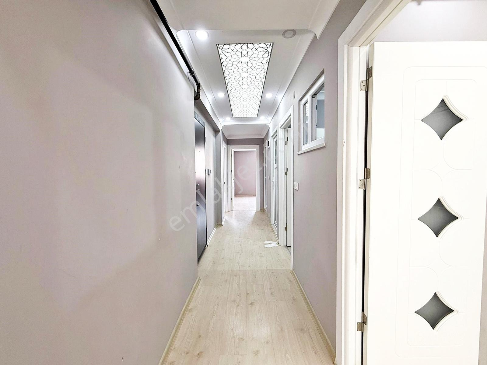 Alban'dan Ebeveyn Banyolu Çift Cephe 140m² Ara Kat 3+1 Daire - Görsel 21