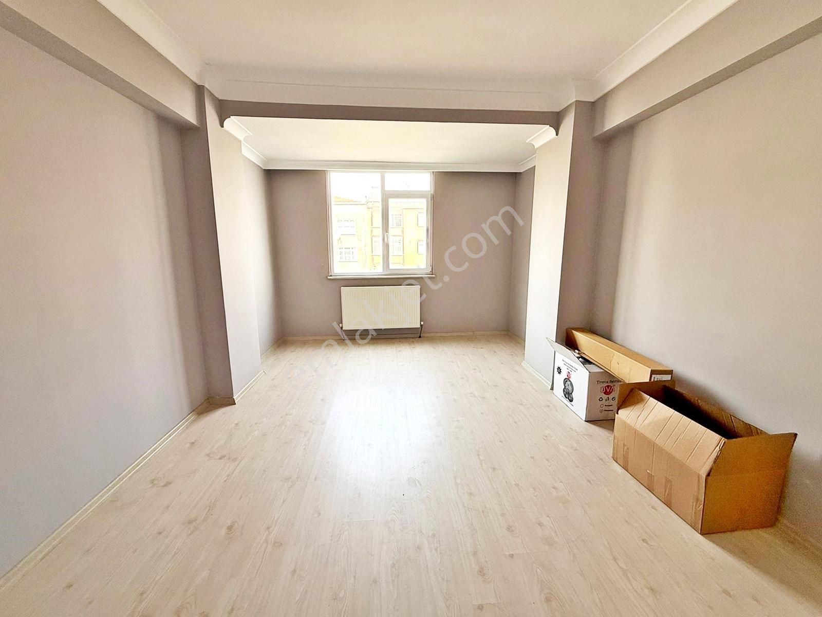 Alban'dan Ebeveyn Banyolu Çift Cephe 140m² Ara Kat 3+1 Daire - Görsel 17