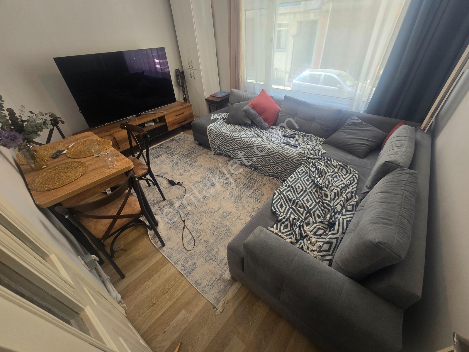 Deluxe 26 'dan Bağlarbaşı Metroya 10 Dk Full Eşyalı Fırsat Daire - Görsel 18