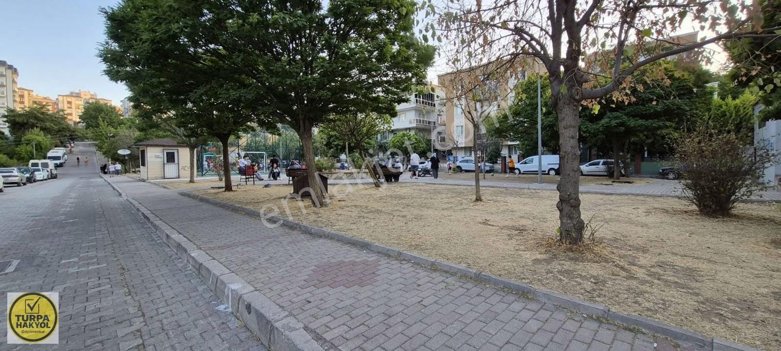 Satılık 120 M2 2+1 Eşyalı Ebeveyn Banyolu Lüks Güzel Bir Daire - Görsel 12